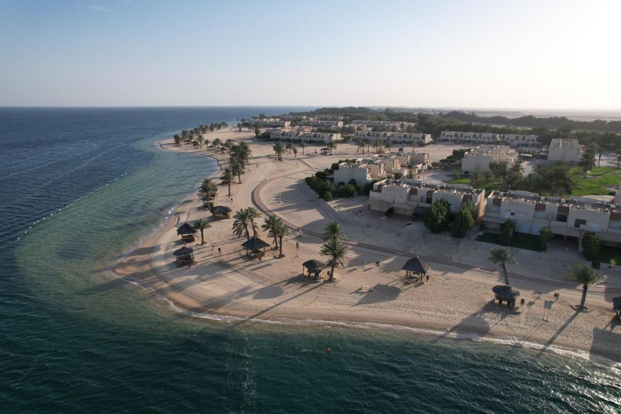 Palm Resort *